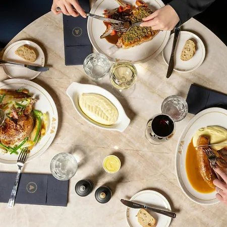 Szálloda Marriott Alfa 5*