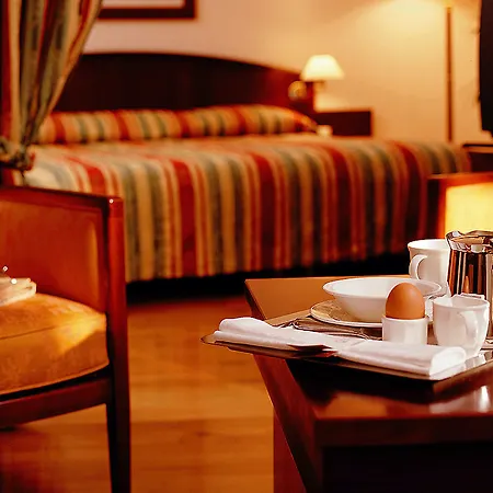Szálloda Marriott Alfa 5*
