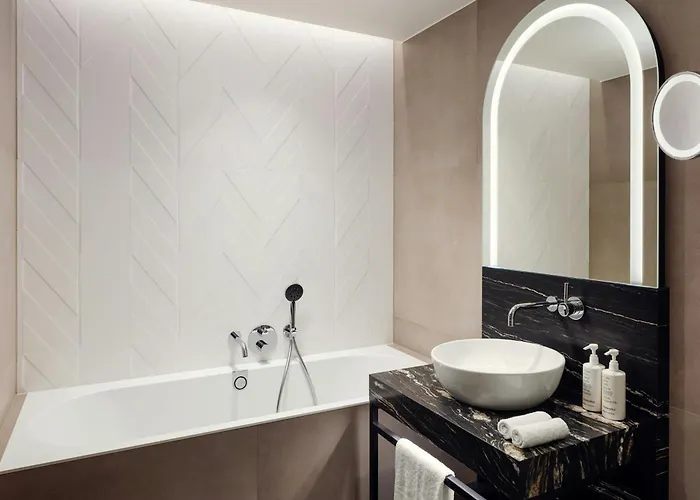 Marriott Alfa فندق